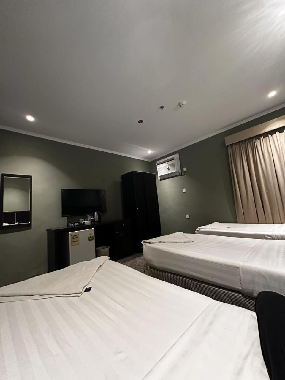 فندق كنان العزيزية Kinan Al Azizia Hotel Makkah مكة المظهر الخارجي الصورة